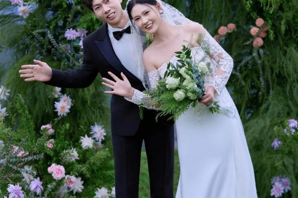 2025年10月19日结婚日子好吗？黄历查询这天是否适合办婚礼的详细分析