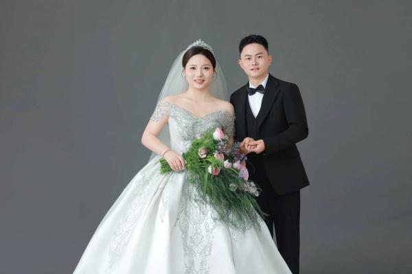 瞬间：2025年11月结婚吉日一览表，如何挑选最适合的良辰吉日举办婚礼？