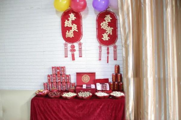 尝鲜：2025年11月订婚吉日大全，如何挑选最适合的订婚日期与注意事项